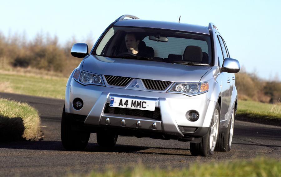  Mitsubishi Outlander Warrior 2007 года  (UK) (фото 25 из 39)
